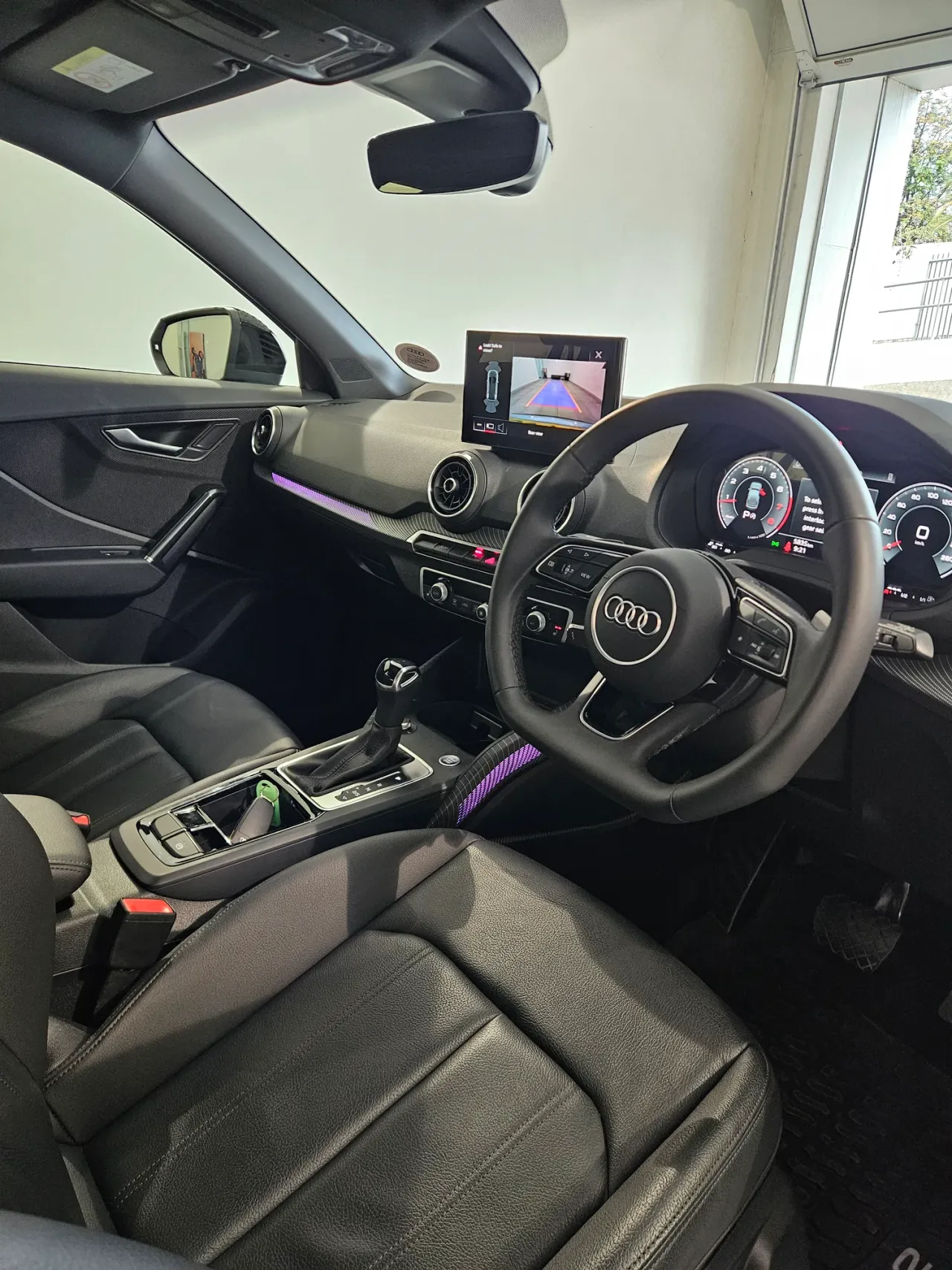 AUDI Q2 TFSI TIPTRONIC BLACK EDITION — photo 2