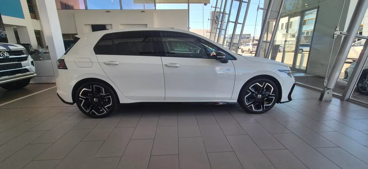 Golf R-Line Plus 1.4 TSI Tiptronic — photo 4
