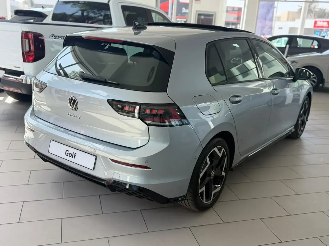 GOLF R-LINE 1.4 TSI 110KW TIPTRONIC — photo 2