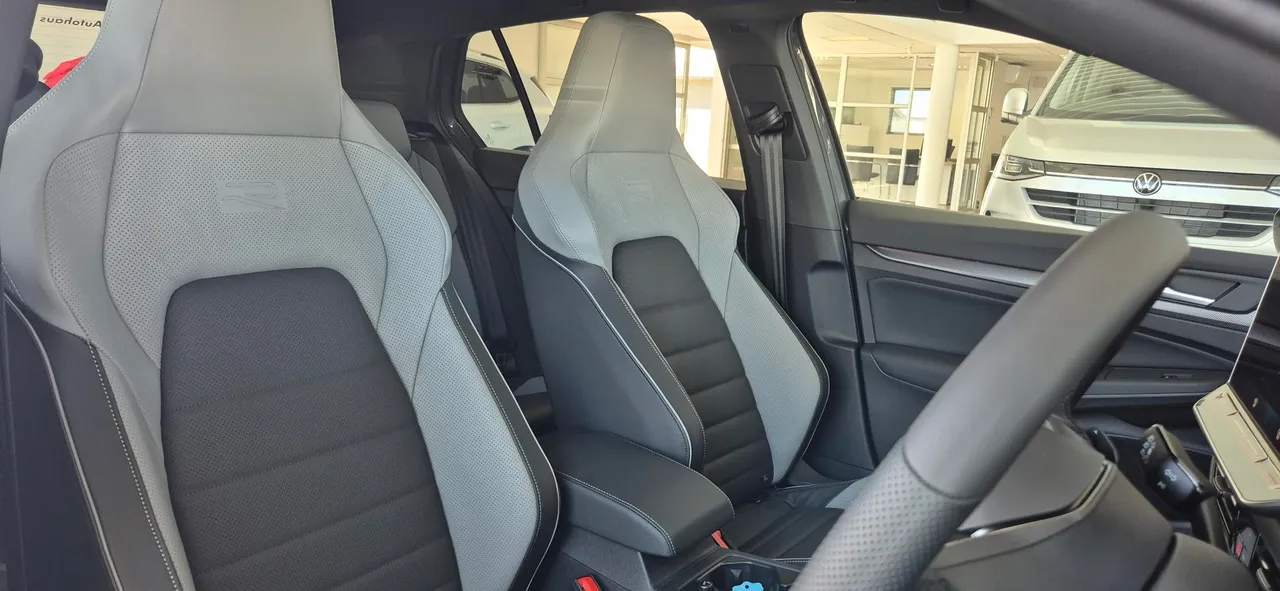 Golf RLine Plus 1.4 TSI 110 kW 8speed Tiptronic — photo 6