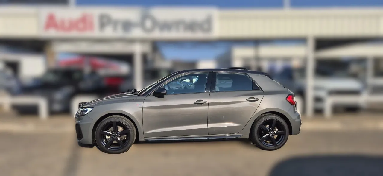 AUDI A1 SPORTBACK TFSI S TRONIC BLACK EDITION — photo 2