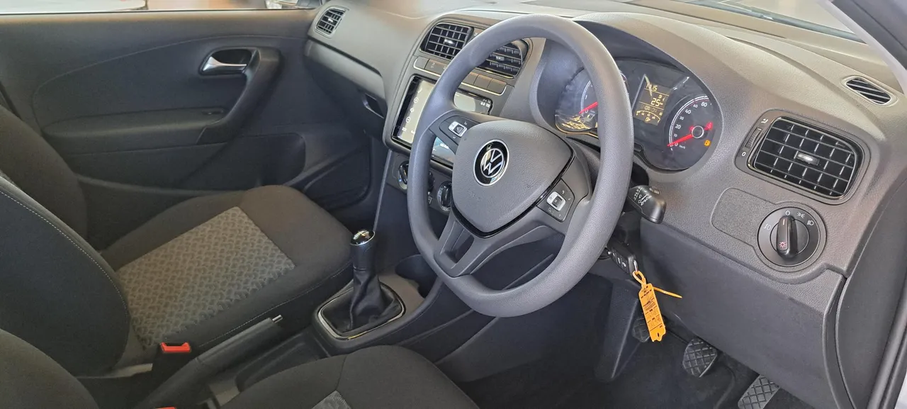 Polo Vivo 1.4 Life — photo 6