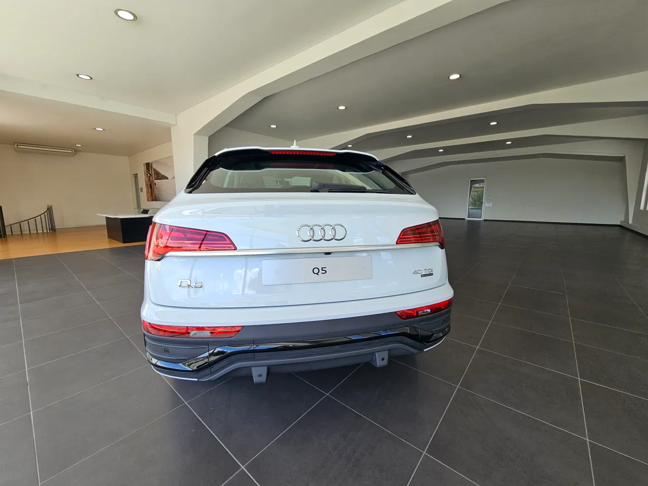 DEMO Audi Q5 Sportback 40 TDI — photo 6