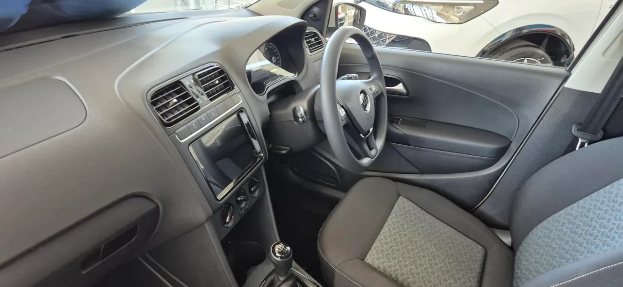 Polo Vivo Life 1.4 — photo 4