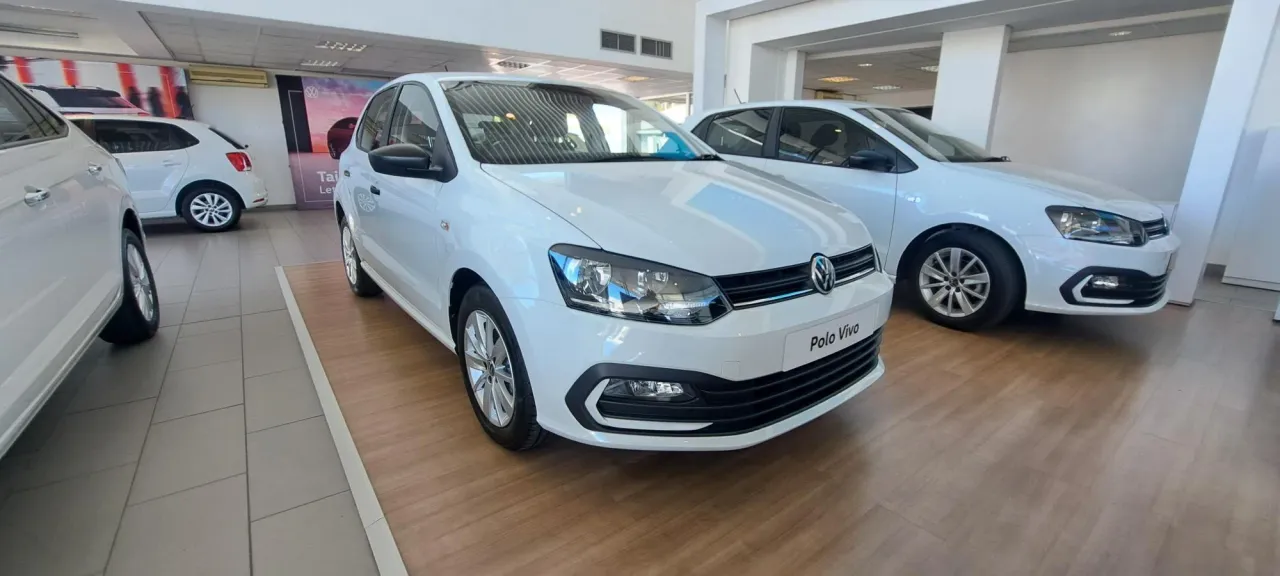 POLO VIVO 1.4 Manual — photo 8
