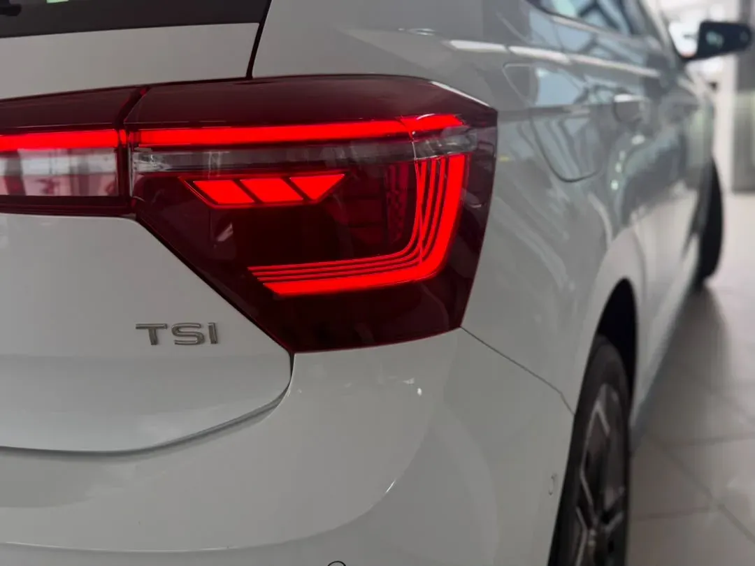 POLO R-LINE 1.0 TSI 85KW 7SPEED DSG — photo 12