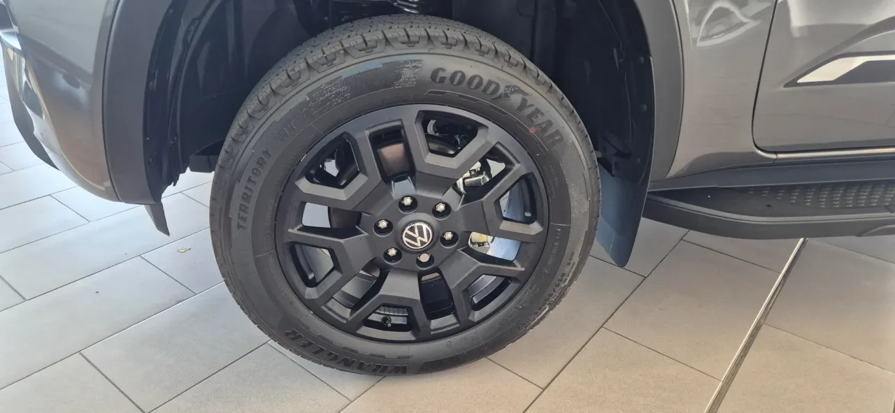 Amarok Dark Label 2.0 TDI 4MOTION — photo 2