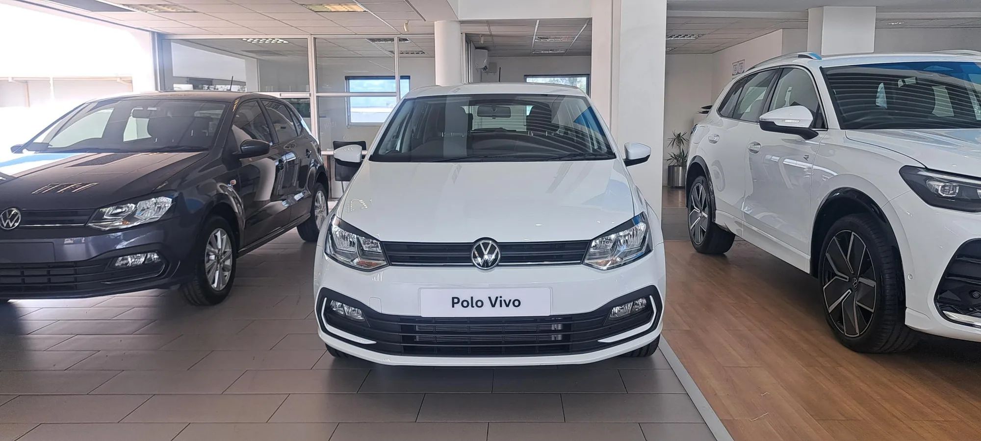 Polo Vivo 1.6 Life Tiptronic