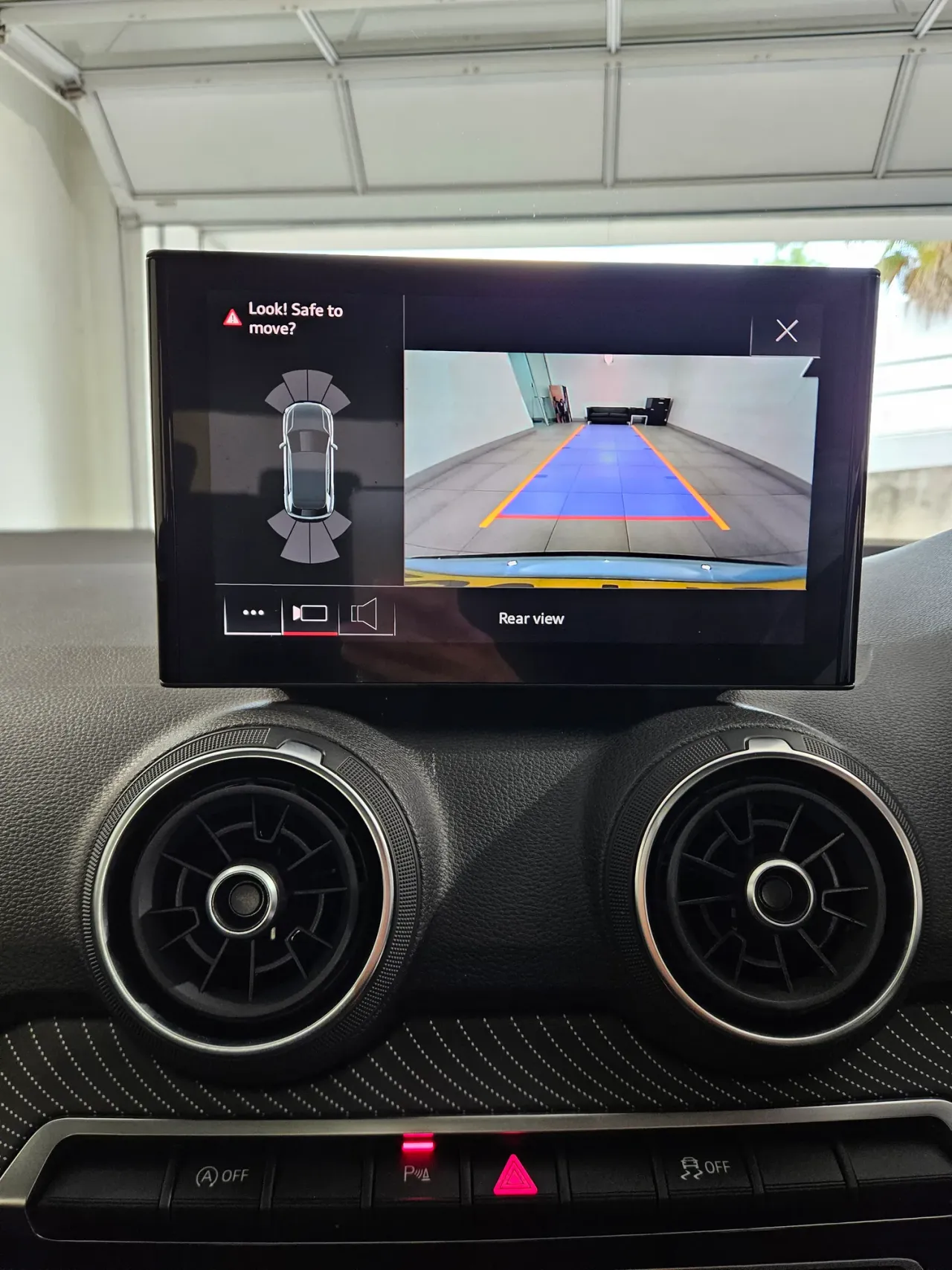 AUDI Q2 TFSI TIPTRONIC BLACK EDITION — photo 3