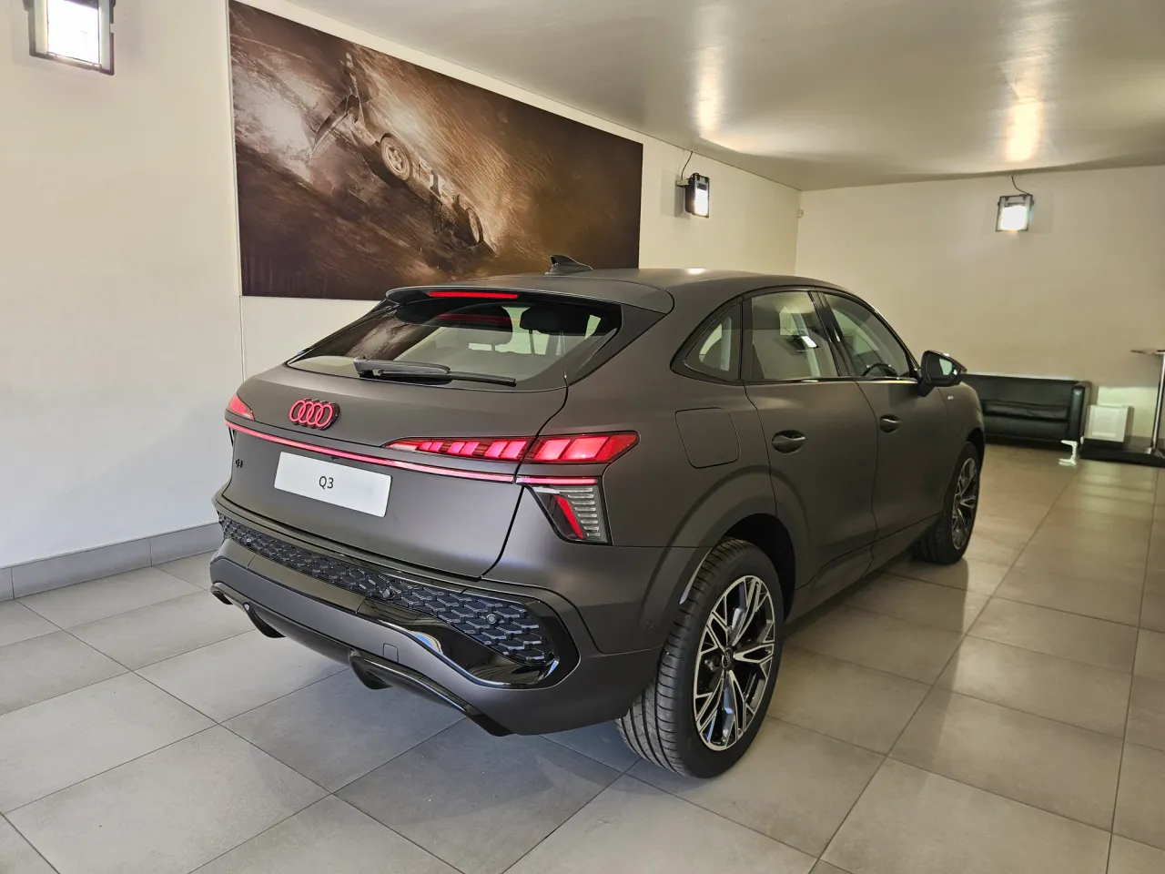 Q3 Sportback TDI  Stronic Sline — photo 4