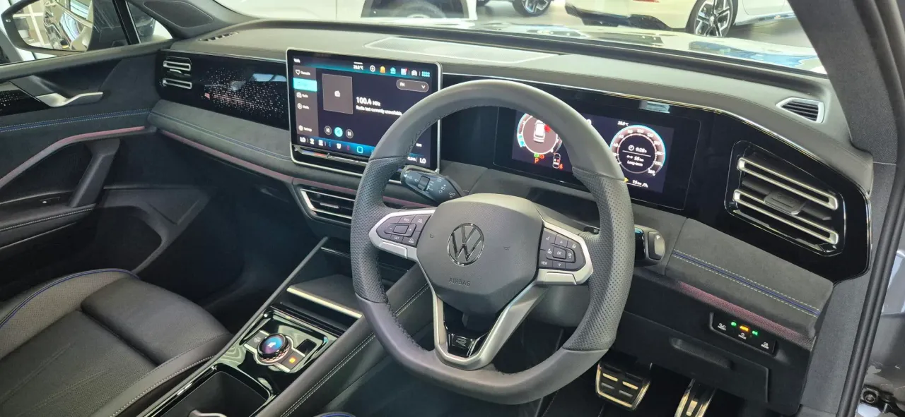 Tiguan R-Line 2.0 TSI DSG — photo 8