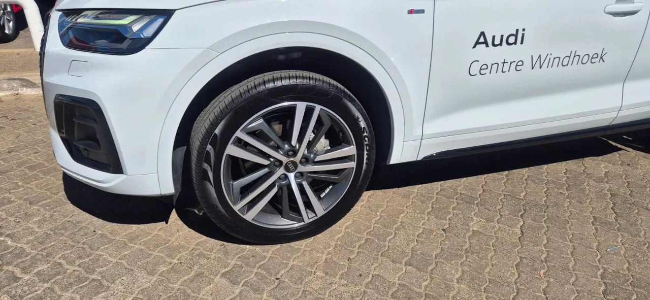 AUDI Q5 SPORTBACK 40 TDI — photo 5