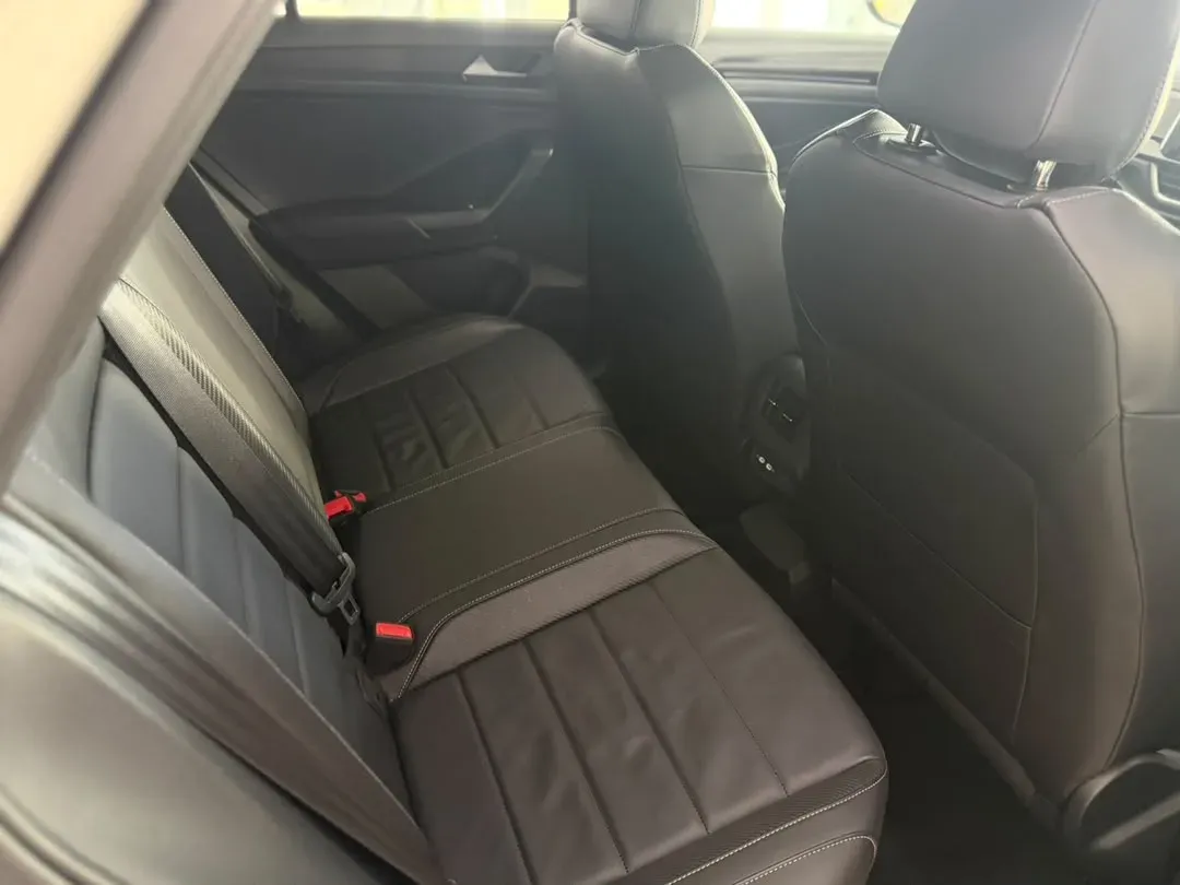 2023 MASTERCAR T-ROC 2.0 TSI 140KW R-LINE — photo 11