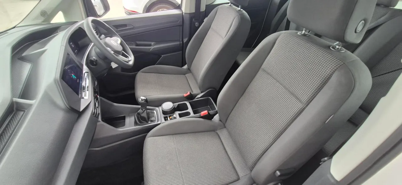 CADDY KOMBI 1.6 Manual — photo 3