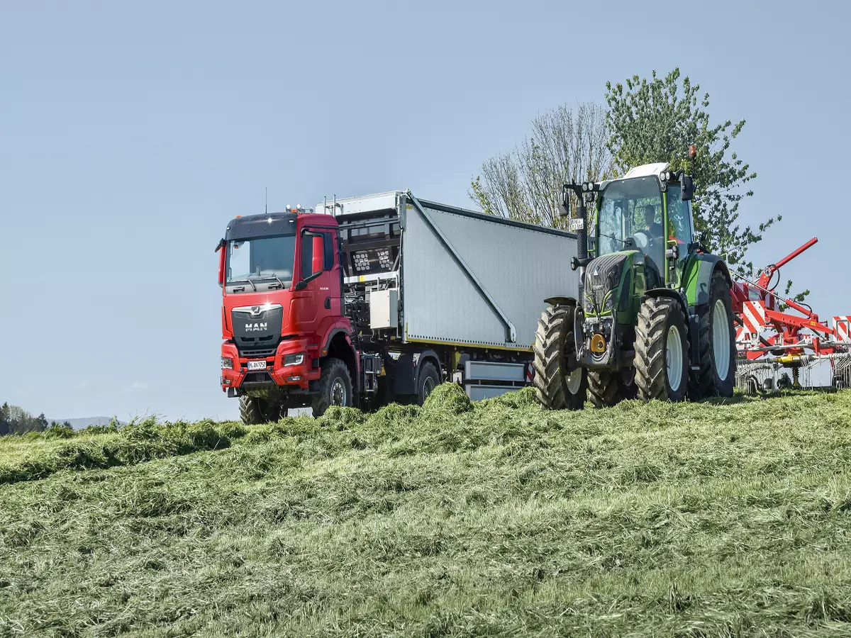 Soil-conserving vehicle components